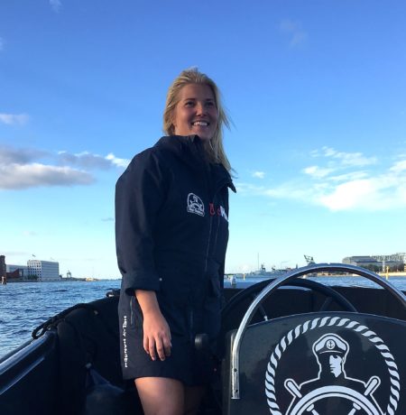 Hey Captain - Ilona